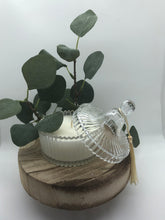 Load image into Gallery viewer, Carousel Candle