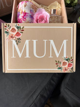 Load image into Gallery viewer, Mothers Day gift boxes
